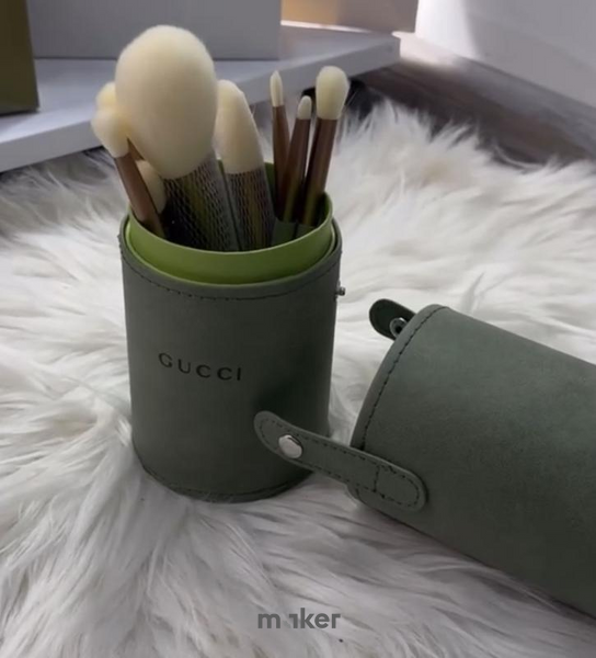Набор кистей для макияжа Gucci в тубусе - 8 шт 53577 фото