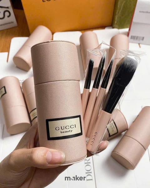 Дорожній набір пензлів Gucci Beauty Travel Brush, 4шт Gucci Beauty Travel Brush фото