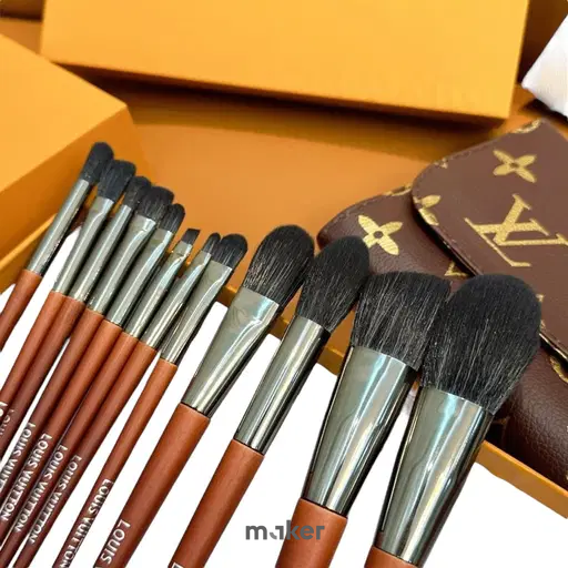 Набір професійних пензлів для макіяжу Louis Vuitton &mdash; 12 шт Louis Vuitton Brush фото